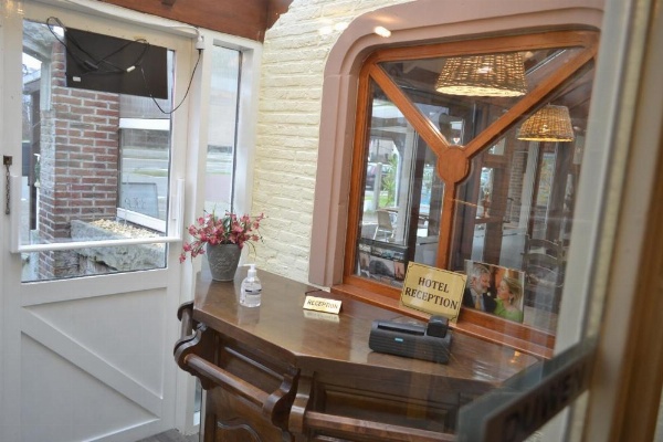 Hotel Plaza image 65